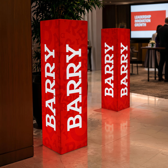 Caisson Lumineux Colonne avec Logo, Grande Borne Illuminée Estampillée, Panneau Lumineux sur Pied pour Événement d'Entreprise, Salon