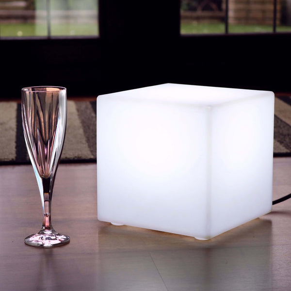 Lampe Table LED sur Secteur, Cube 20cm, Ampoule Blanche E27 Installée