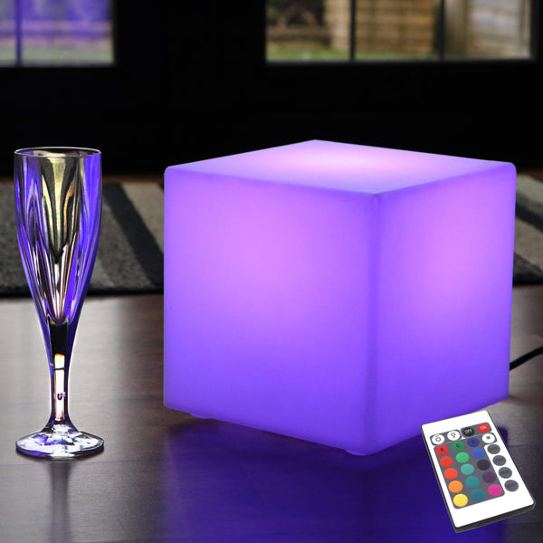 Lampe de Chevet LED sur Secteur, Cube RGB Multicolore, 20 x 20 cm