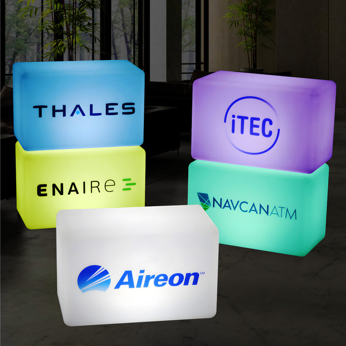 Caisson Lumineux Personnalisé avec Logo, Enseigne Lumineuse, Banc Tabouret Cube Lumineux LED, Panneau Sans Cadre Estampillé pour Exposition, Salon