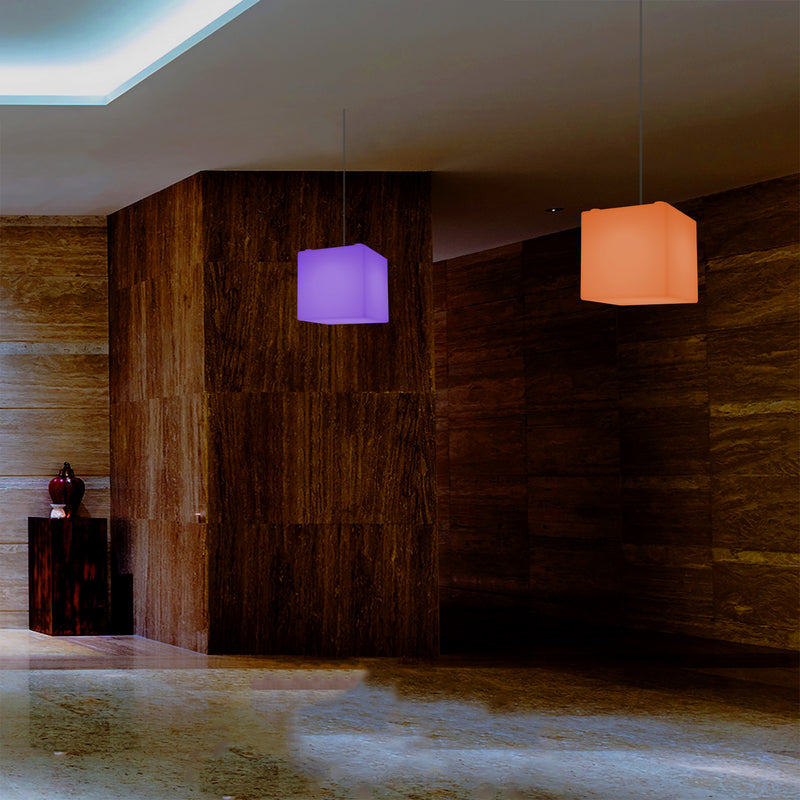Suspension Cube, plafonnier moderne RGB 15cm avec changement de couleur et télécommande