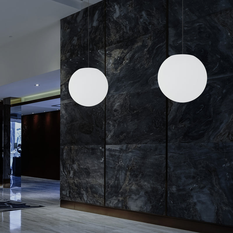 Plafonnier suspendu à boule, lampe suspendue RGB 30 cm, lumière d'ambiance à couleurs changeantes