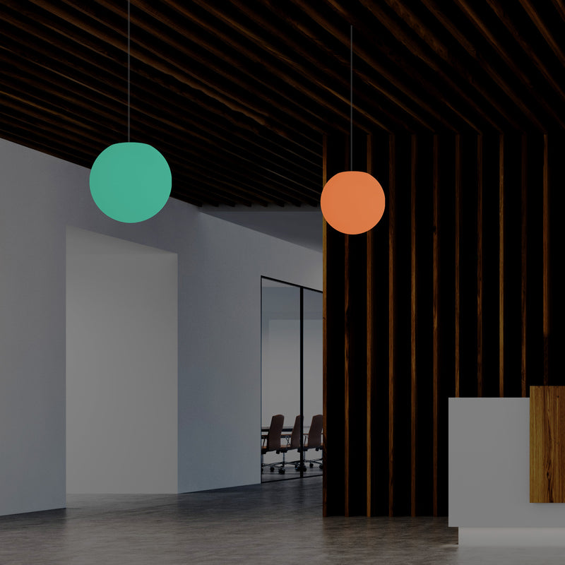 Lampe pendante LED sphère, suspension boule RGB multicolore de 20 cm avec télécommande