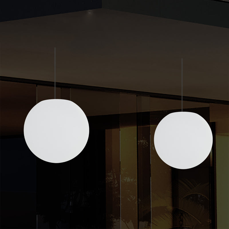 Suspension jardin extérieur Plafonnier LED alimenté par le secteur boule de 15 cm couleur changeante